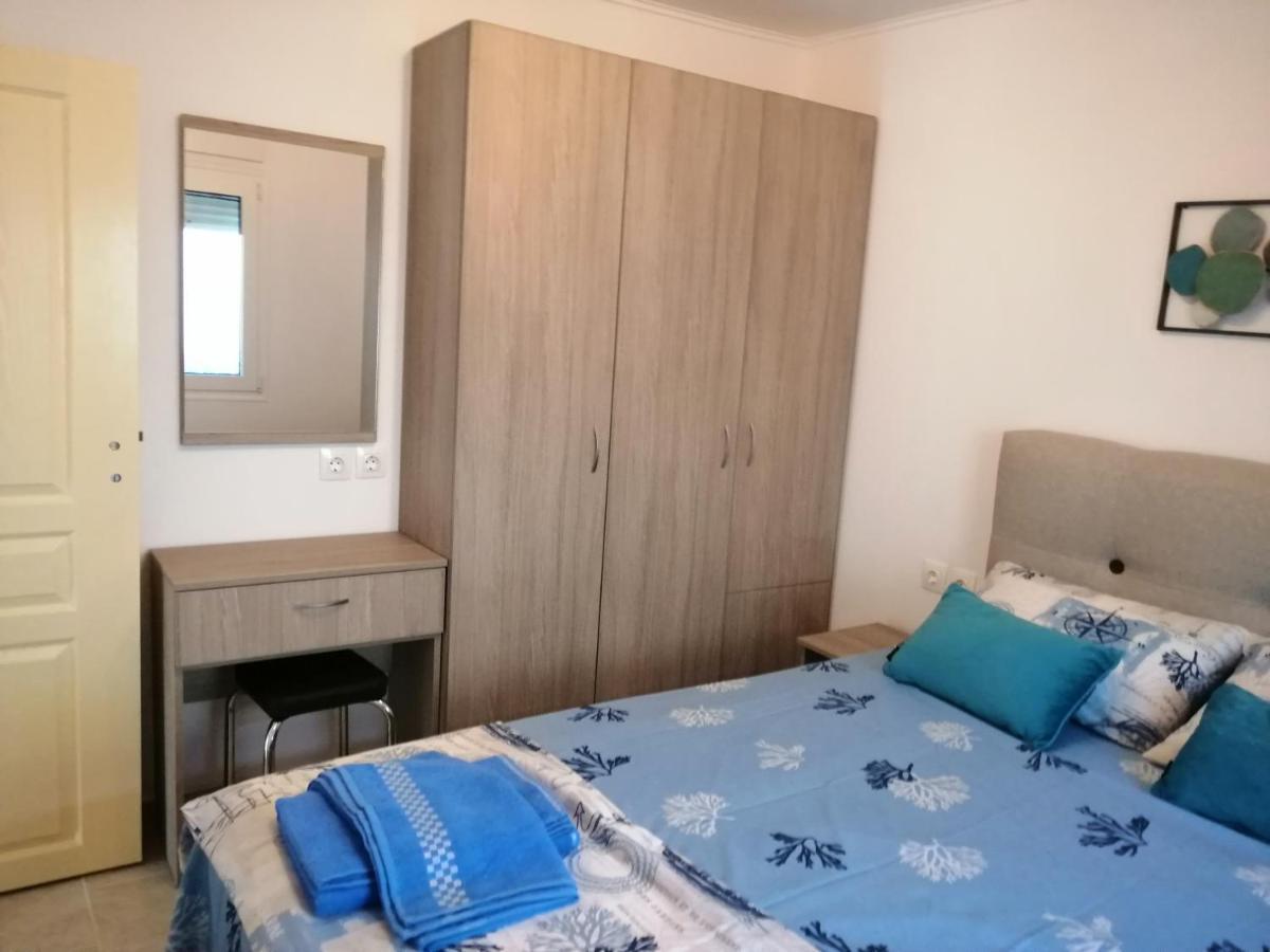 Villa Blue House Nea Kallikrateia Kültér fotó