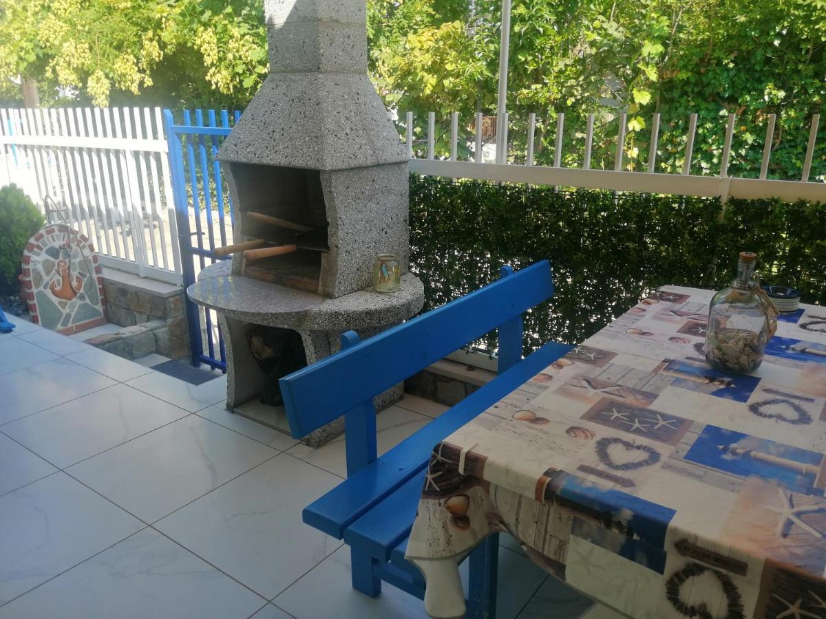 Villa Blue House Nea Kallikrateia Kültér fotó