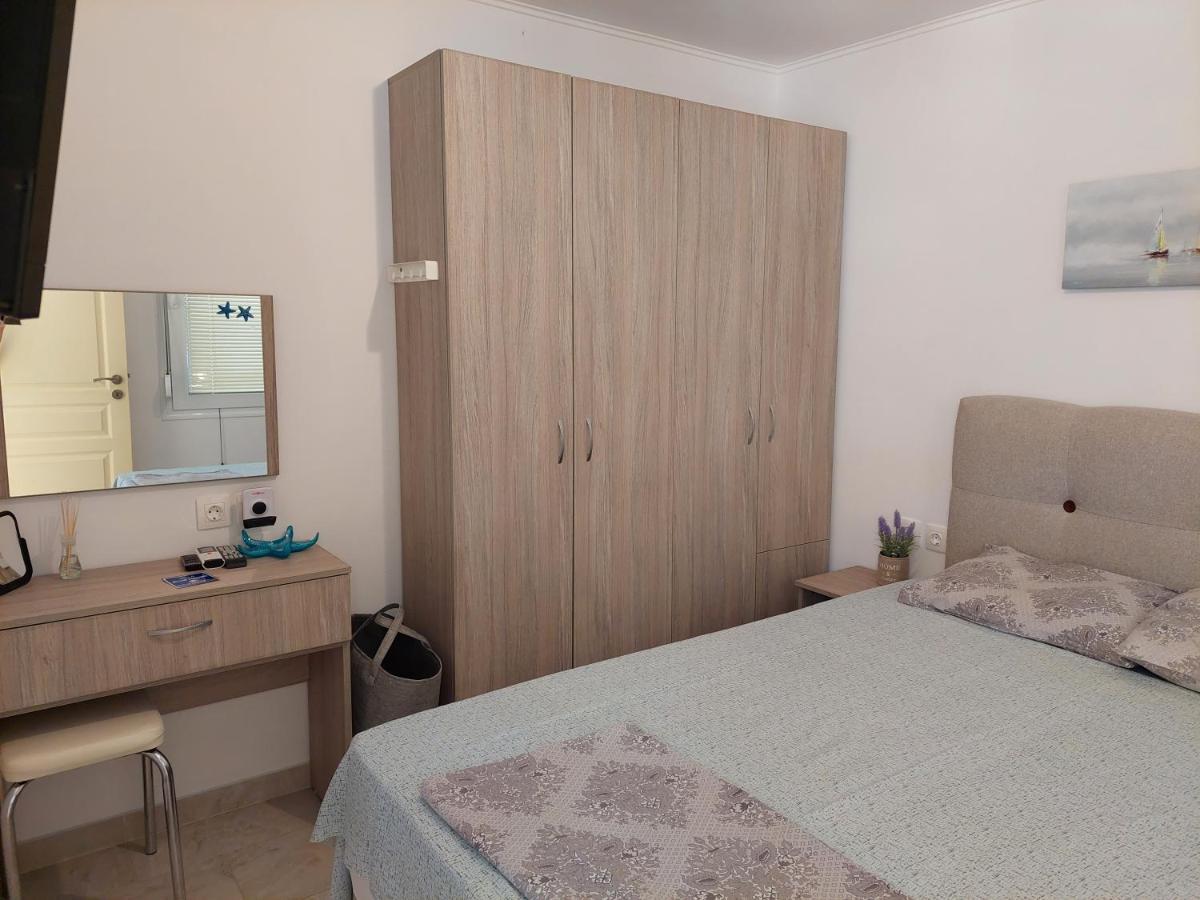 Villa Blue House Nea Kallikrateia Kültér fotó